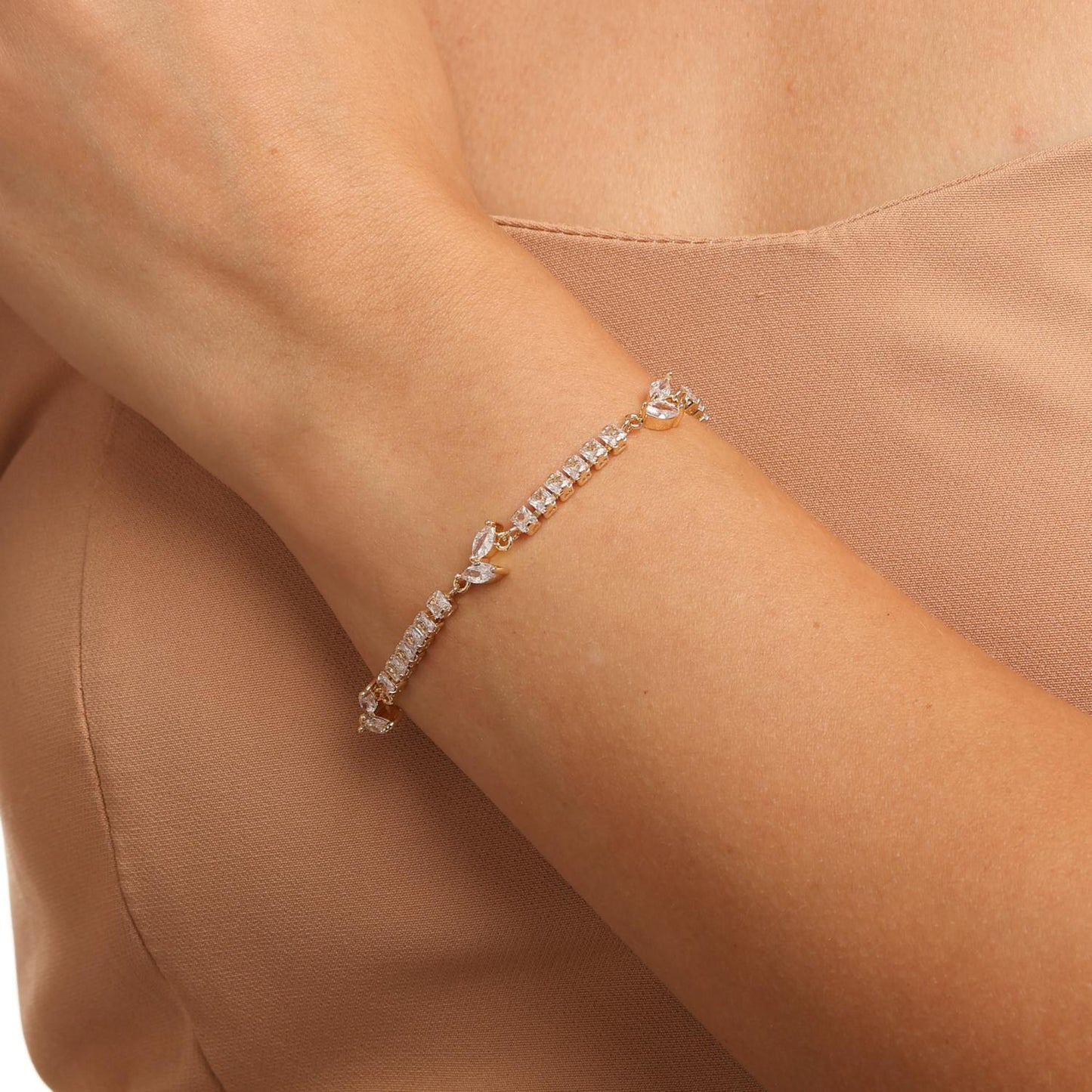 Pulseira com Zircônias Quadradas e Navete